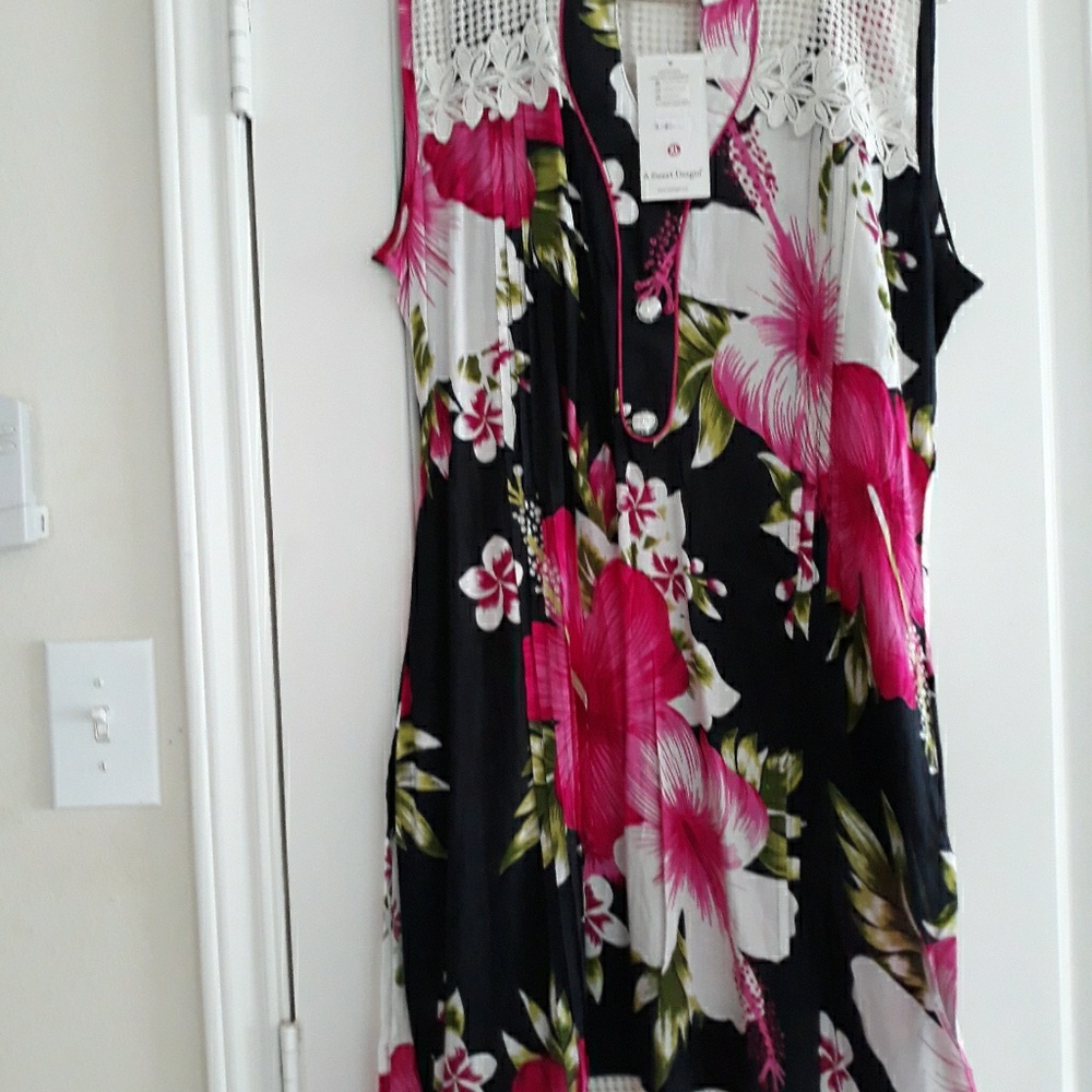 Hawaii inspired, Ethnic style top or dress with si